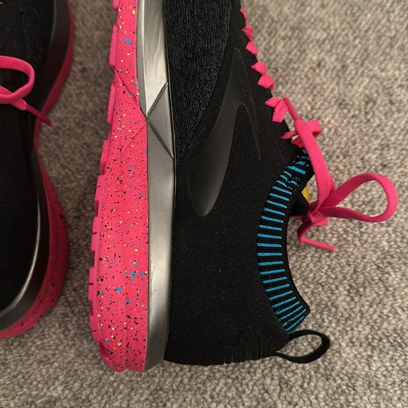 Brooks Ricochet LE W8.5 - Picture 5 of 7